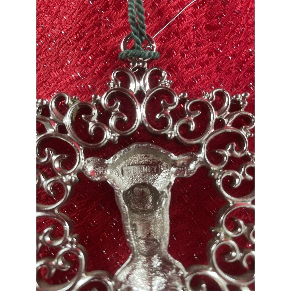 Disney's Christmas Collection~Tigger Silvertone Ornament Snowflake
